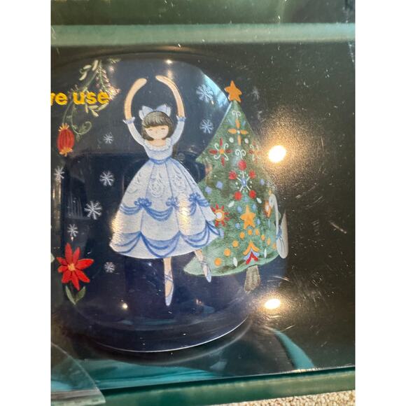 Park Chateau Fine Porcelain Mugs - Picture 6 of 7